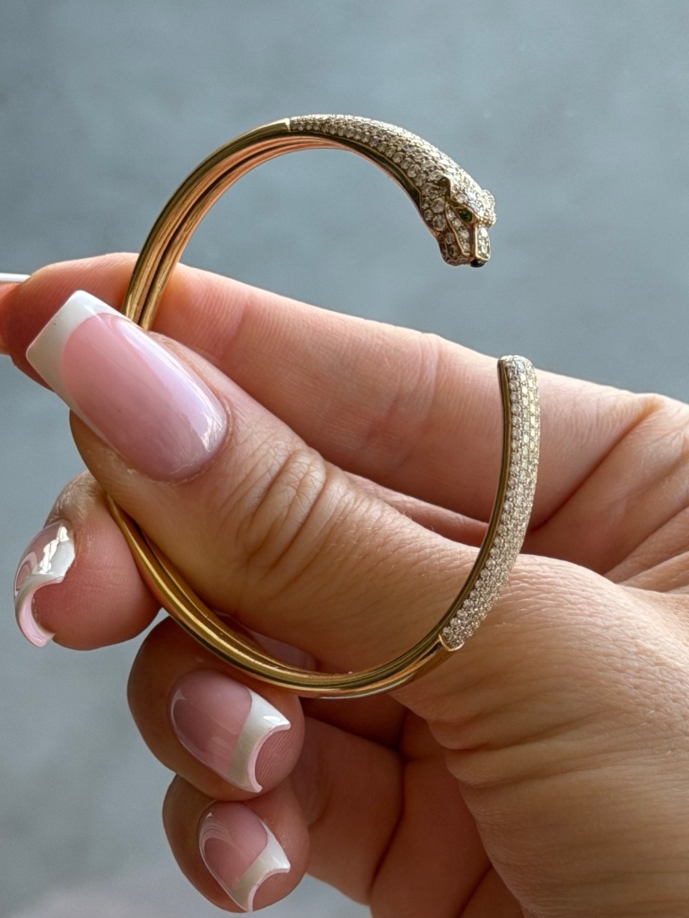 18k PANTHÈRE BRACELET, SMALL MODEL, HALF-PAVED with natural diamonds